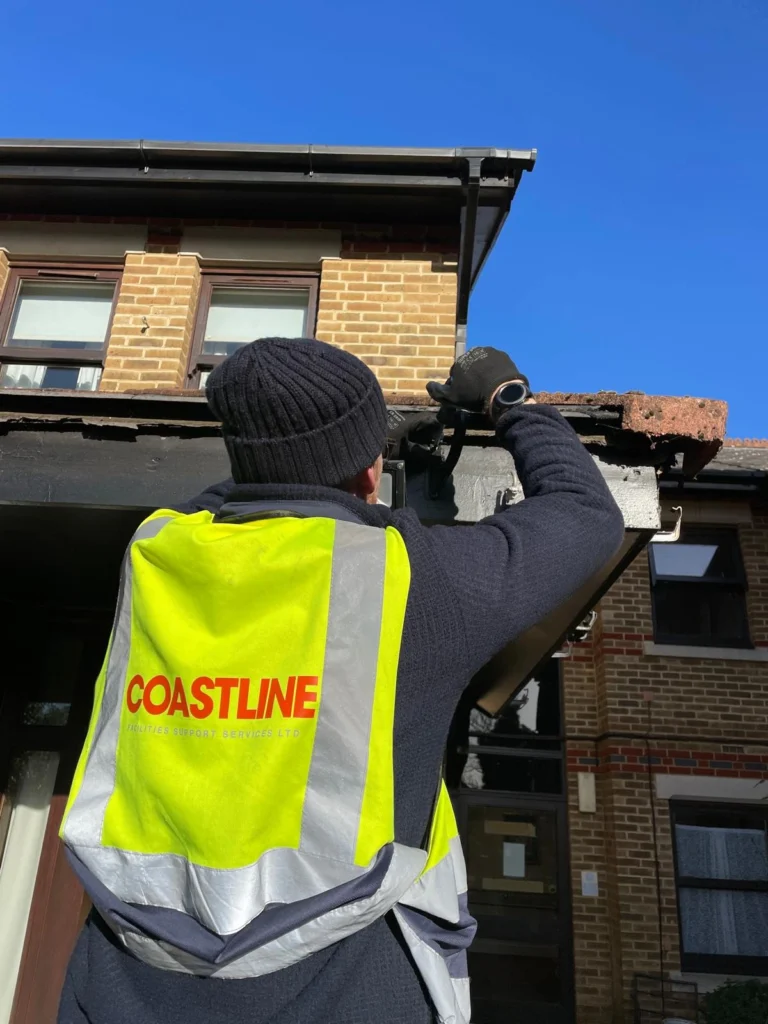 Gutter Cleaning Repairs